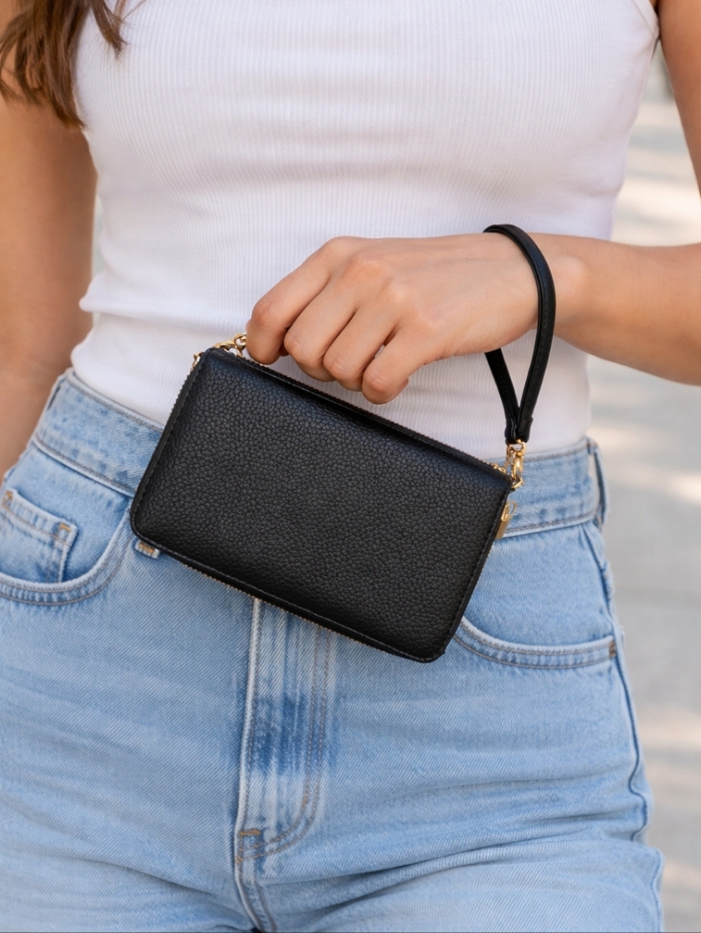 Pebbled Black Wristlet Clutch Wallet Faux Leather Casual Safe Zipper Compartment